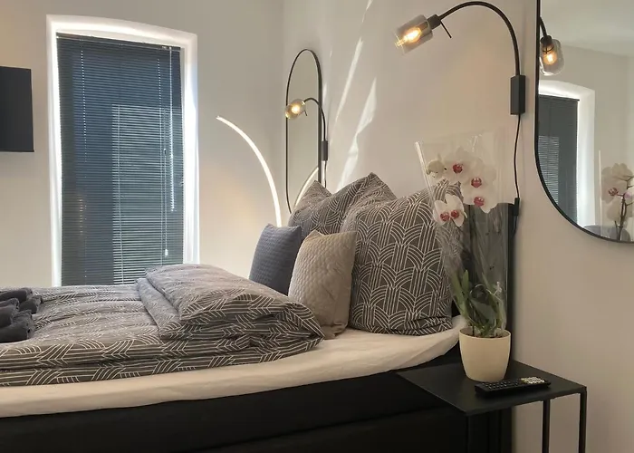 Stilvolles, Neues Mit Balkon In Im 1ten Obergeschoss Bamberg